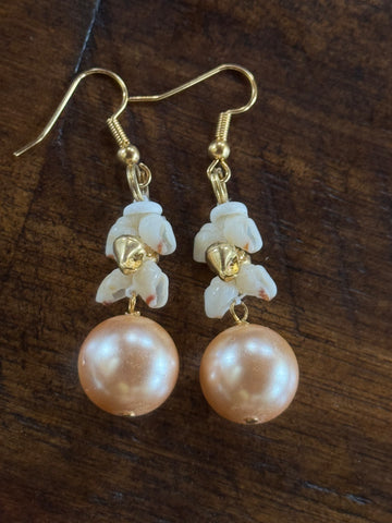 MM SALE! NIIHAU SHELL EARRING