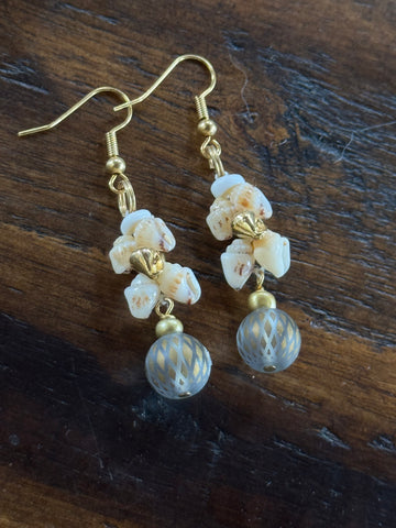 MM SALE! NIIHAU SHELL EARRING