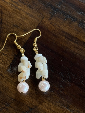 MM SALE! NIIHAU SHELL EARRING