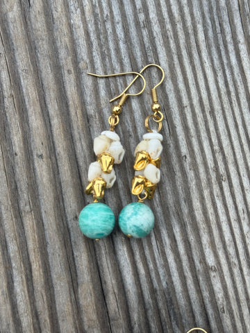 MM SALE! NIIHAU SHELL EARRING