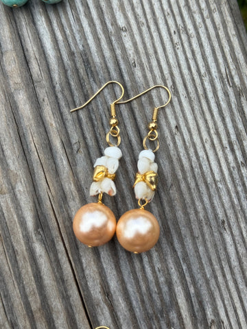 MM SALE! NIIHAU SHELL EARRING