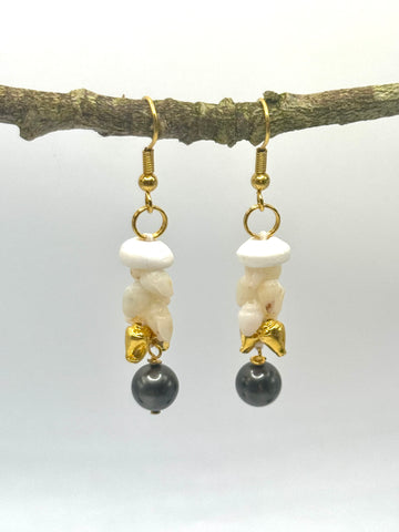 NIIHAU + BLACK PEARL DANGLE EARRINGS
