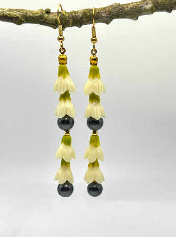 BLACK PEARL + PIKAKE DANGLES