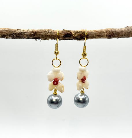 SALE! NIIHAU SILVER BLACK PEARL HELECONIA EARRINGS