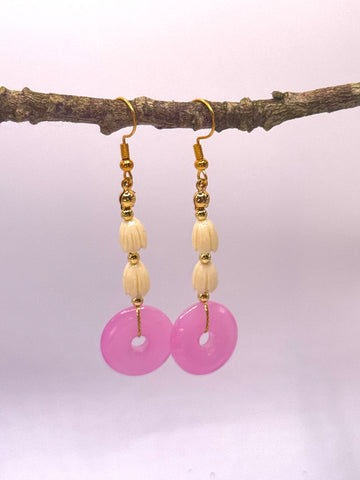 PĪKAKE + PINK DANGLE EARRING