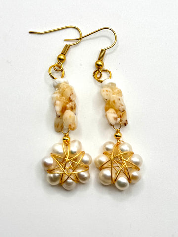 NIIHAU SHELL PEARL FLOWER DANGLE EARRING