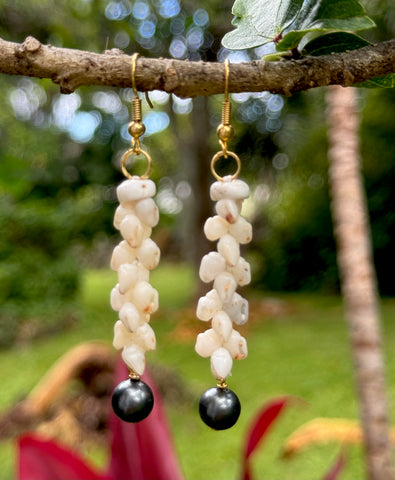 2.5” NIIHAU SHELL + BLACK PEARL EARRINGS