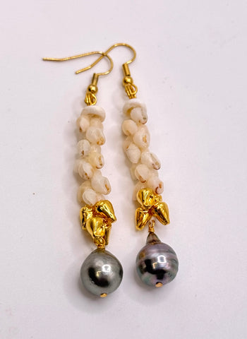 NIIHAU MOMI PĪKAKE + TEARDROP TAHITIAN PEARL EARRINGS