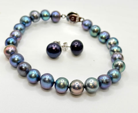 MM SALE! $49 BLUE PEARL BRACELET & EARRING SET (7.5”)